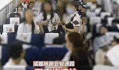 最新狗仔队爆料新闻事件,娱乐圈惊天大事件幕后真相曝光