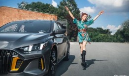 影豹rpro版最新爆料,性能与科技双飞跃，揭秘未来超跑新标杆