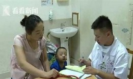 双胞胎小女孩爆料视频,爆笑家庭生活瞬间