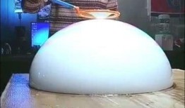 牛顿小姐姐最新爆料,科学巨匠背后的故事