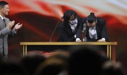身体采访电影在线观看,揭秘电影幕后，一窥演员真实状态