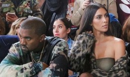 侃爷最新爆料视频播放,娱乐圈惊天秘密大曝光！