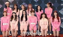 女团活动最新爆料,神秘活动引热议，精彩瞬间即将揭晓