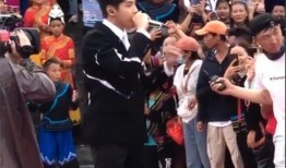 女主持爆料刷大牌视频,揭秘娱乐圈幕后黑幕